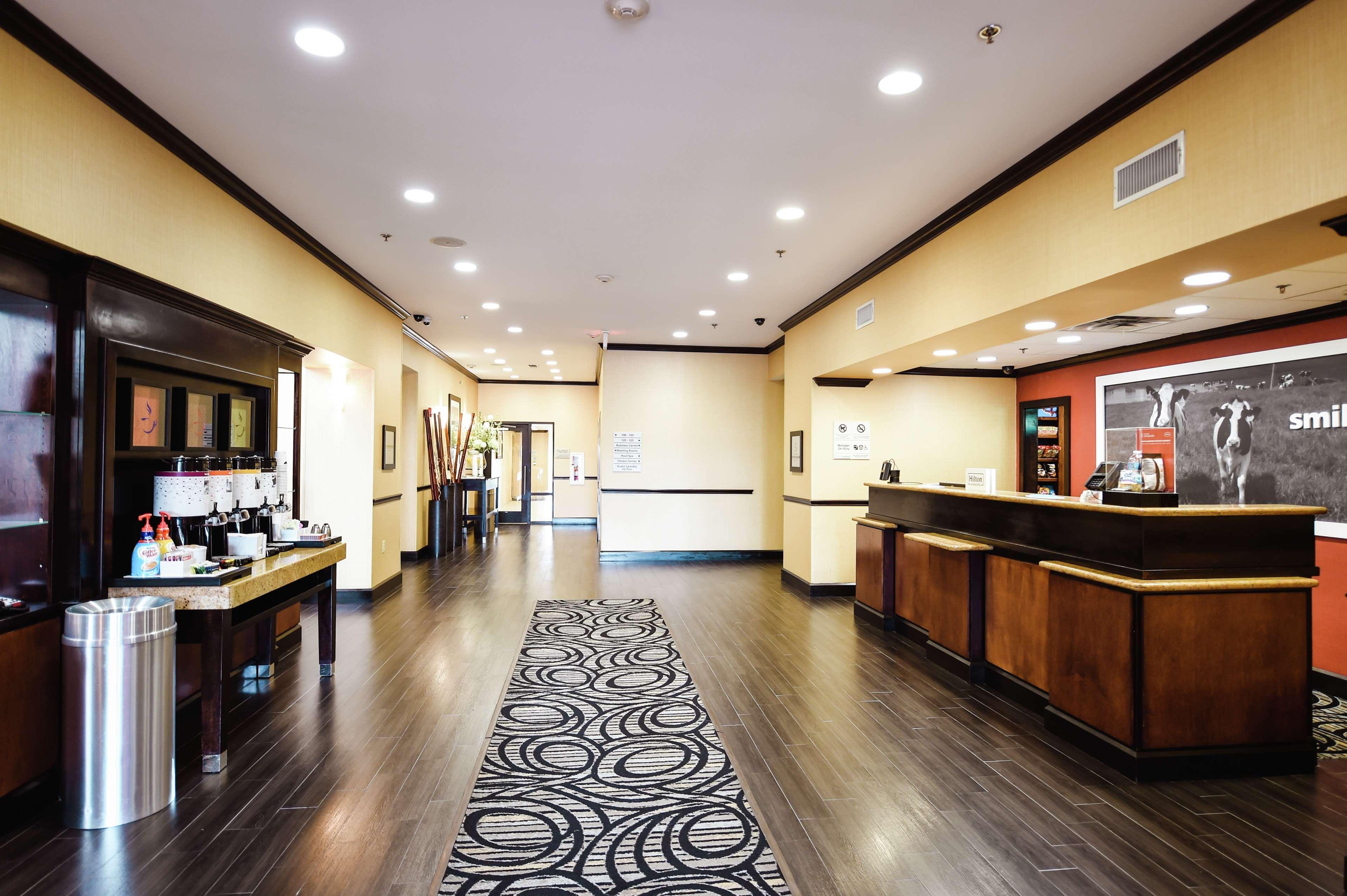 Hampton & Hotel Pine Bluff